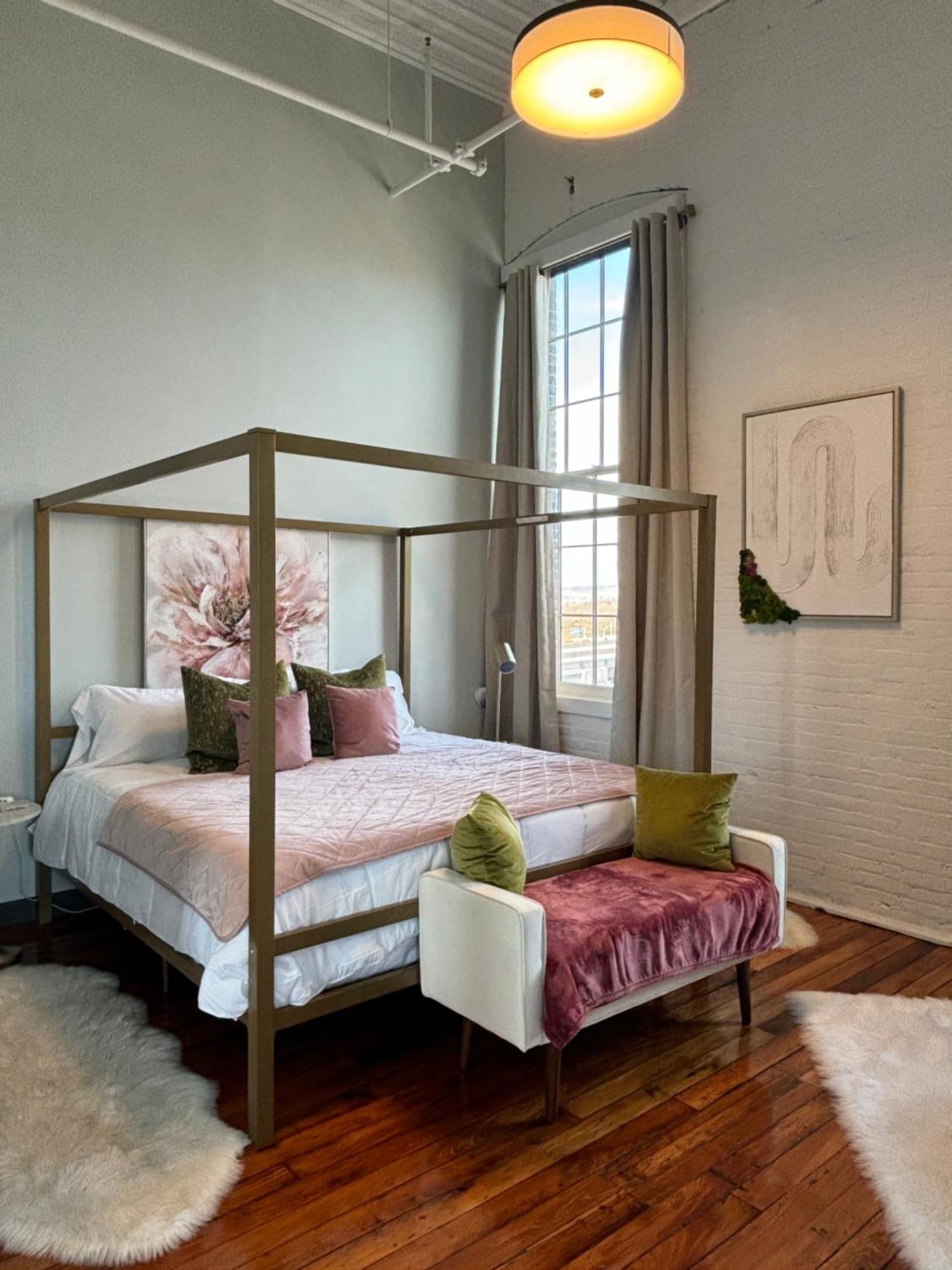 2Br 2Br Le Chateau 505 Lux Penthouse In A Historic Building ยูทิกา ภายนอก รูปภาพ