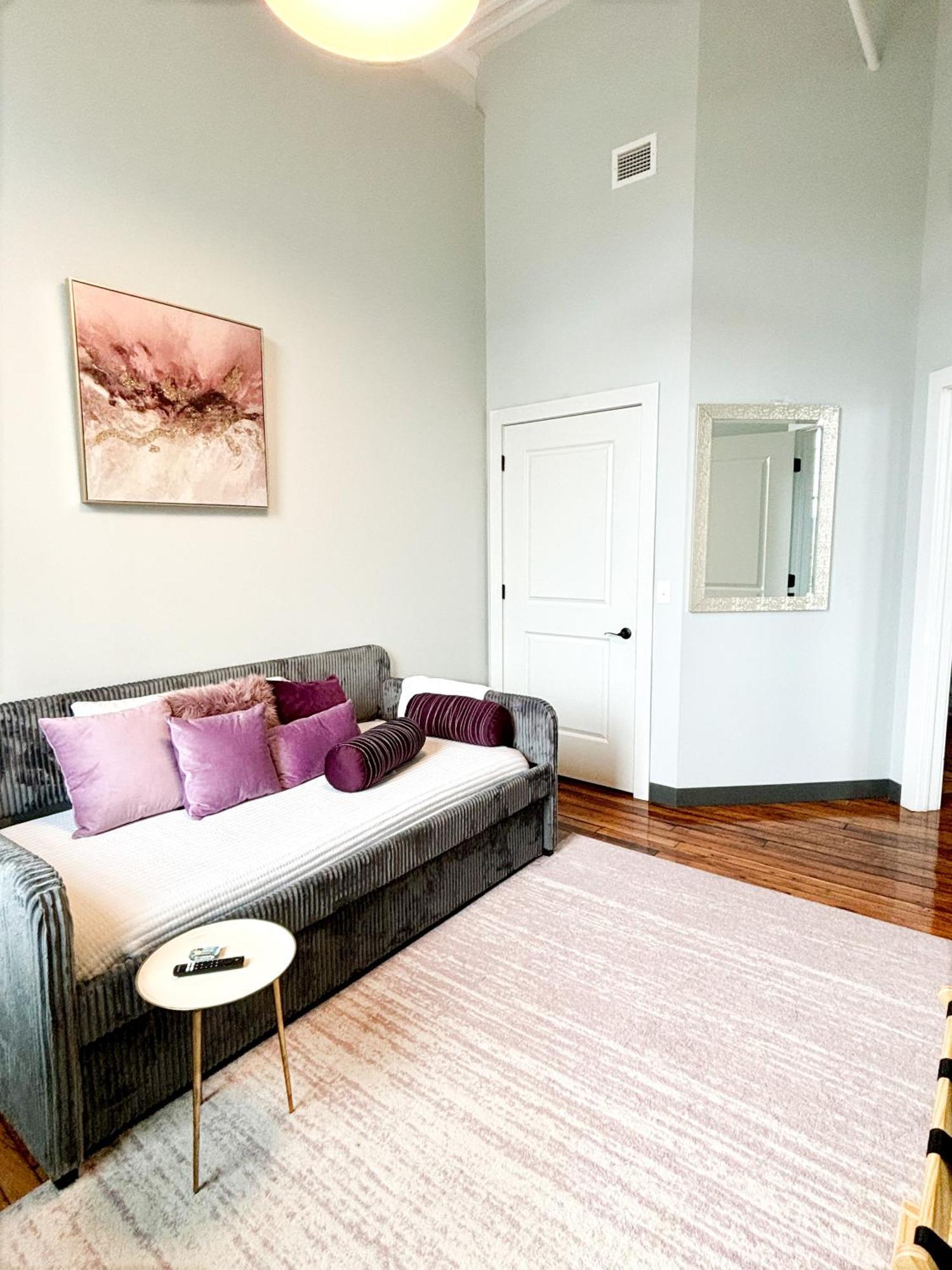 2Br 2Br Le Chateau 505 Lux Penthouse In A Historic Building ยูทิกา ภายนอก รูปภาพ
